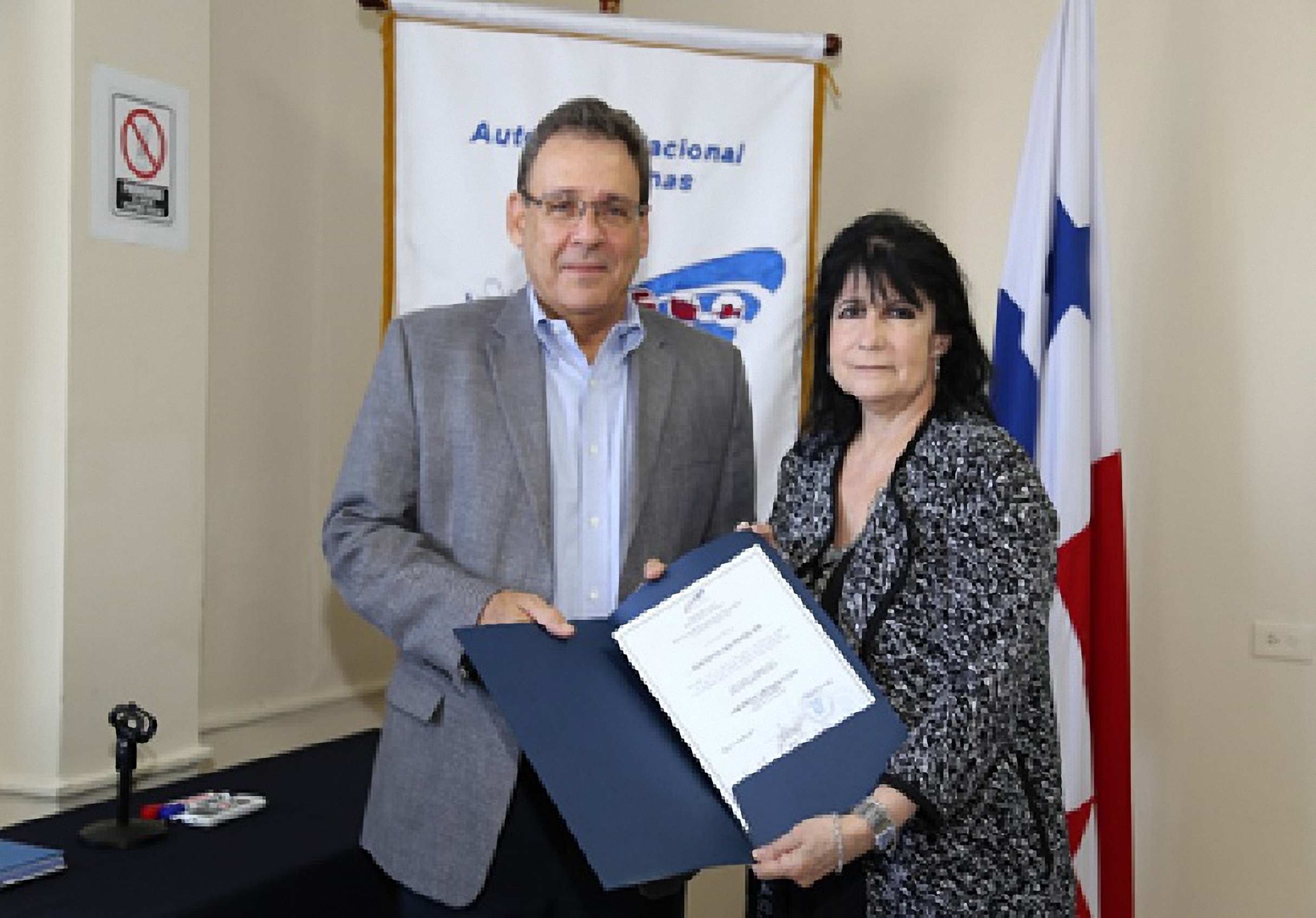 José Gómez Núñez, National Director of Panama Customs Authority and Gioconda Bazán, Canal Movers & Logistics Operation Manager
