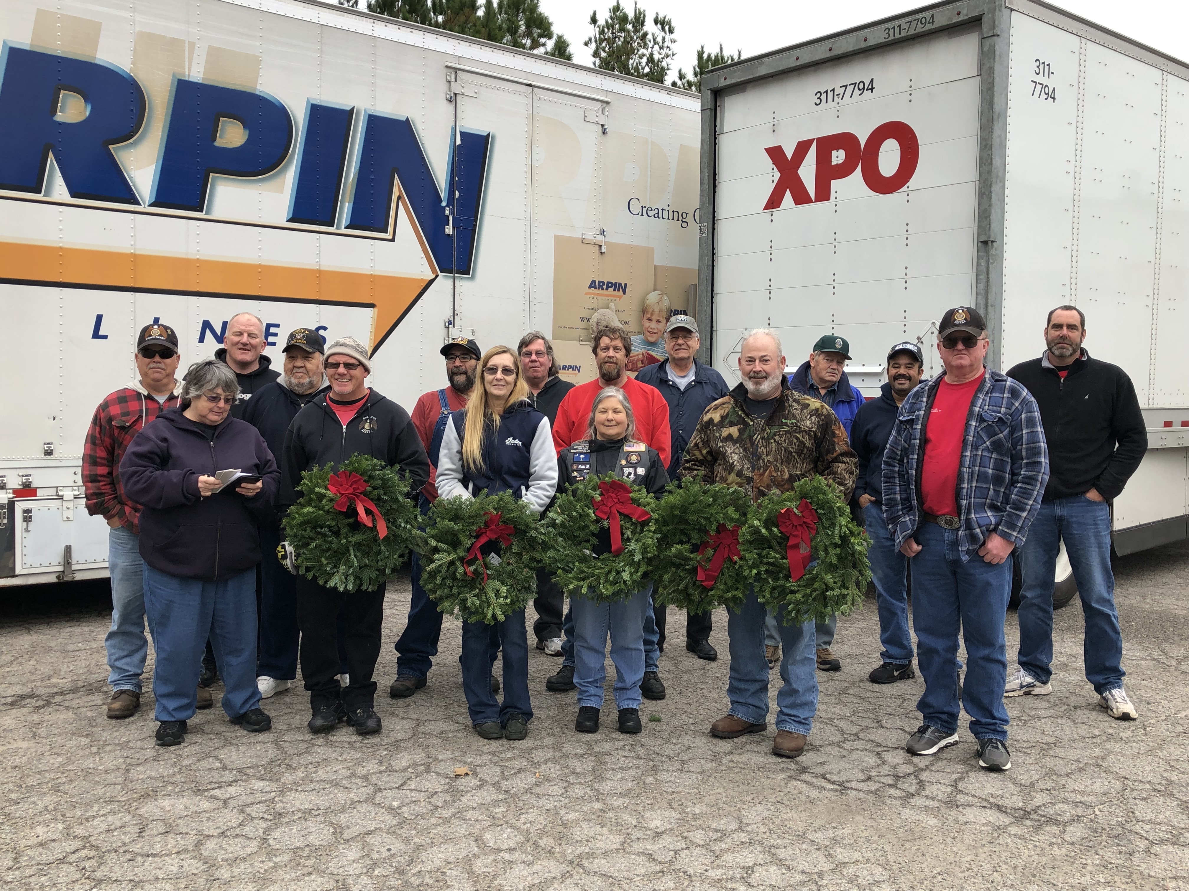 Arpin volunteers deliver wreathes