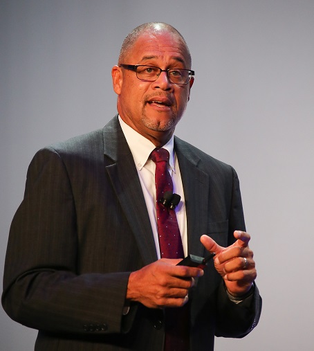 Chuck White, IAM President Chuck White, IAM President
