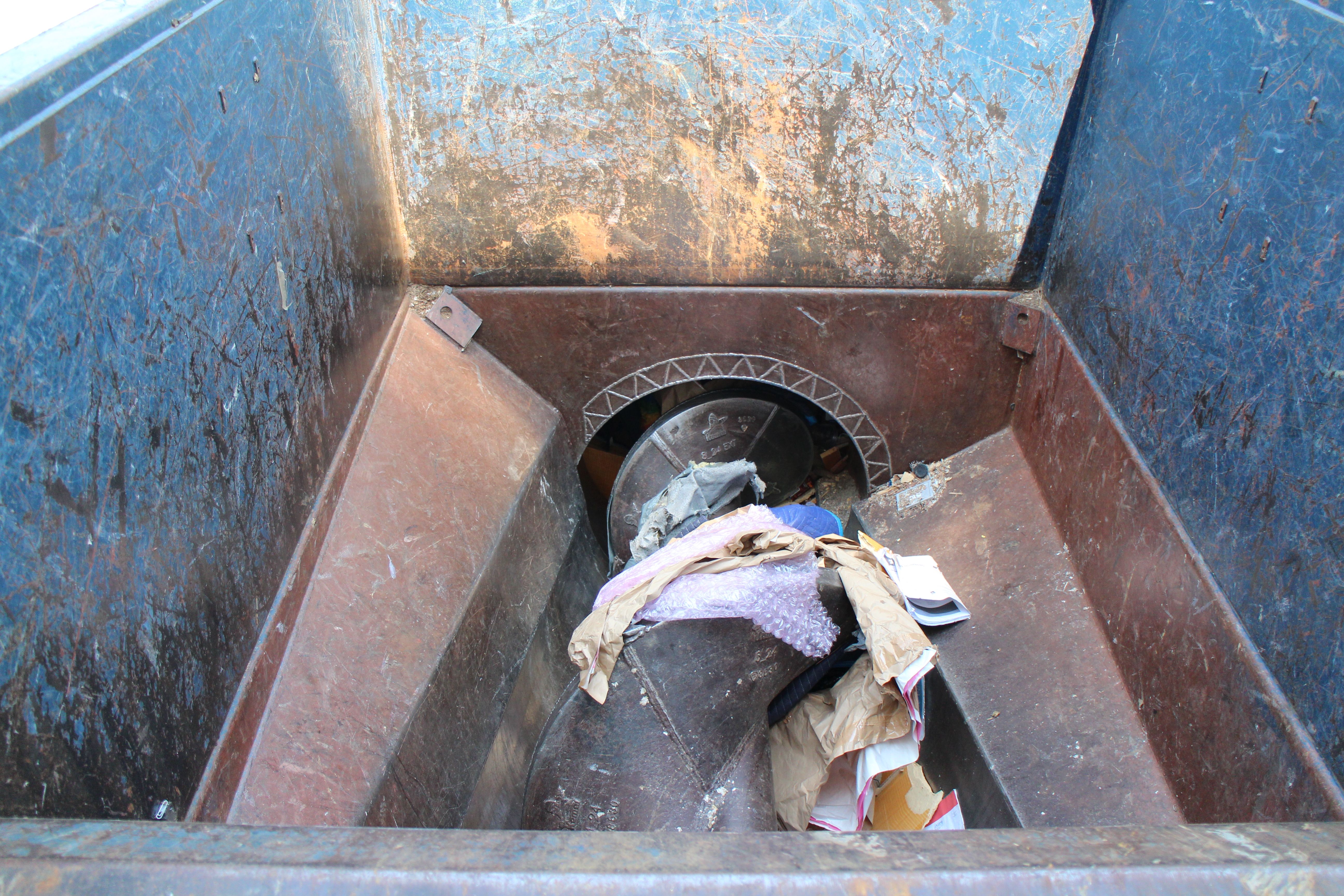 The auger in operation