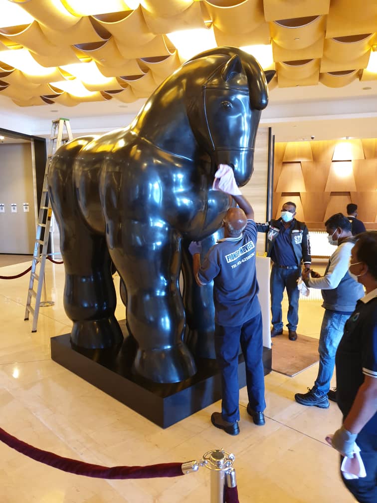 The Botero horse