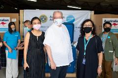 Stephen Robinson Michelle Muñoz Brillante the and UNICEF Representative to the Philippines