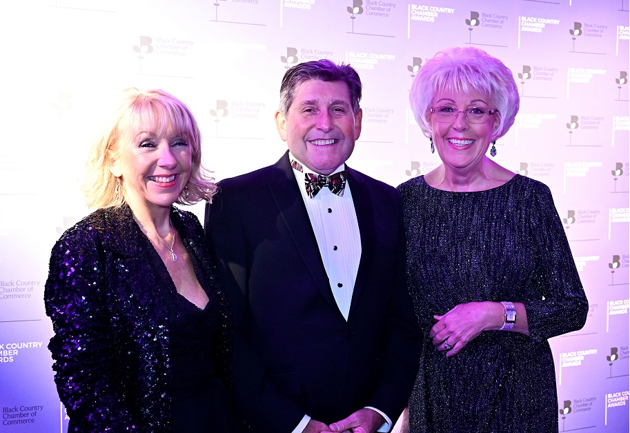 (L-R) Melanie Burke, Gary Burke and Gail Arnold, Head of Premium Membership at the Chamber of Commerce.