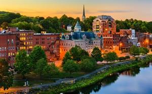 445x277Maine is a hot housing market and remains a favourite destination among movers