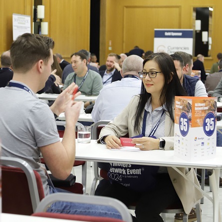 Speed dating in Lisbon with ReloAdvisor