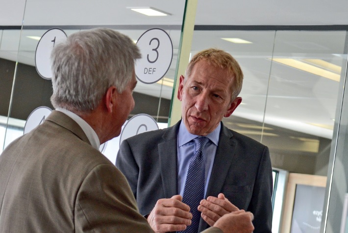 Mark Oakeshott (right)