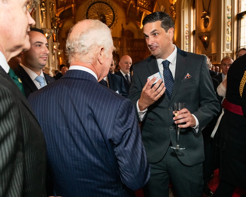 Simon Hood meets The King