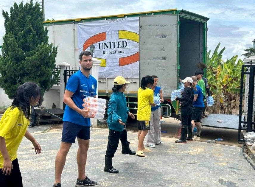 United helps victims of Thai floods