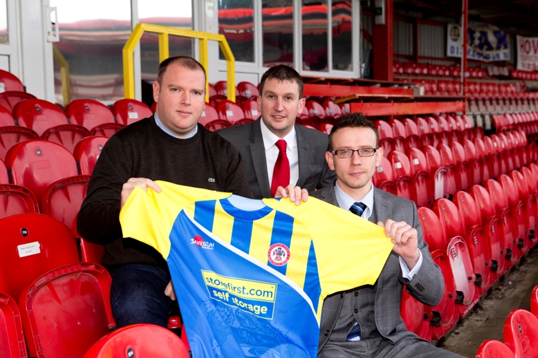 Store First sponsors Acrungtin Stanley